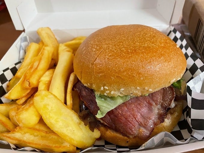Photo de Yellow Bus Burger