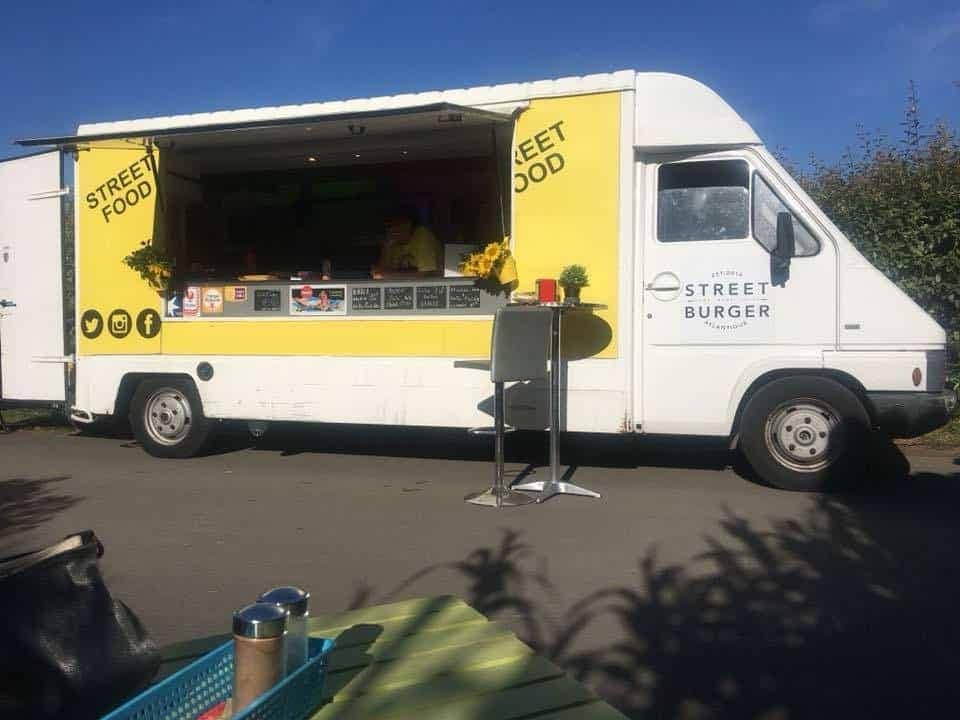Yellow Truck — photo 3