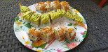 one sushi - California thon cuit crispy oignons et avocado crevtte tempura