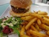 Brasserie Du Cours - Une assiette burger