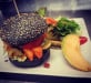 Auberge Saint Jacques - Burger veggie avec sa salade verte et crudités