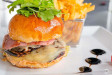 Steak Lounge - Un burger, frites