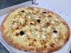 Pizza des collines du Garlaban - Une pizza