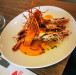 Le Scoop - Gambas sautées au gimgembre, menthe avec purée de patates douces et sauce a l'orange