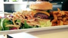 Harriet's - Une assiette burger