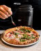IT - Italian Trattoria - Une pizza