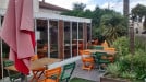 Le 76 - La façade du restaurant avec la terrasse 