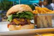 Le Diners Daily Corner - Un burger, frites