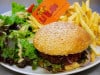 La Plage - Une assiette burger