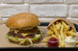 La Maison Du Wrap - Un burger , frites