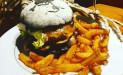 Fox Den - Un burger, frites