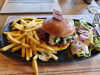 3 Brasseurs - Burger avec des frites