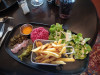 Au bureau - Un plat