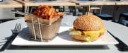 Au Quignon - Un burger, frites