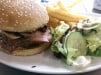 Académie de la Bière - Un burger, frites 