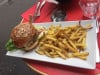 Odette Et Aimé - Un burger et frites 