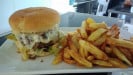 Fourchettes et Cie - un burger, frites