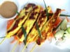 Ban-Thai - Kai satay: brochette de poulet avec sauce arachide