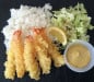 Gaïjin Sushi - Crevette tempura accompagnées de riz nature, choux chinois et sauce mayonnaise curry