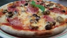 Vezzo Pizza - Pizza Regina