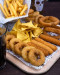 Au bureau - Onion rings, calamar frit.