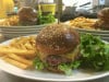 Restaurant le Maxime - Burger frites et salades