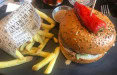 Au bureau - Un burger, frites