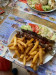 Chez Tonton Arthur - Brochettes avec frites et salade