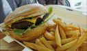 La Friterapie - Un burger, frites