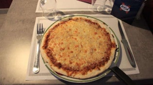 La P'tite Bouffe - Une pizza