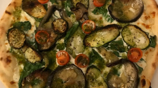 Pizza et Saveurs - Une pizza