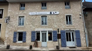 Les 3 chapeaux - La façade