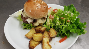 Les glycines - Le burger lard reblochon