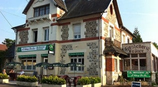 L'auberge du lac - La façade du restaurant