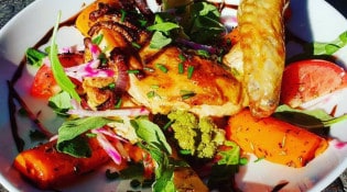 Le Golden Pub - Poulet fermier et légumes d'antan rôtis