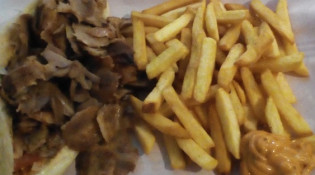 Paris Kebab - Un sandwich, frites