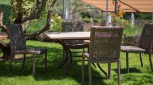 Hôtel Le Pré Saint Michel - La terrasse