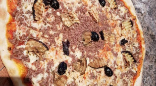 Pizz'a Mila - La pizza viande hachée, aubergines et oignons