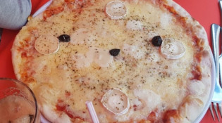Chez Antoine - Une pizza