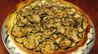 Ô Café - Une tarte de courgettes et au roquefort
