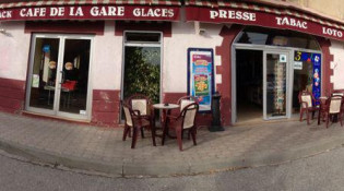 Café de la Gare - La façade