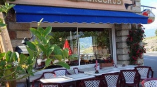 Le Sosthene Bacchus - La façade