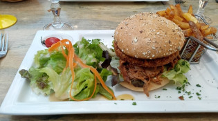 Refuge du Gioberney - Un burger