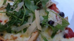 Bistro du Peyra - Une pizza