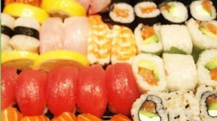 Cosmo Sushi - Les sushis, makis...