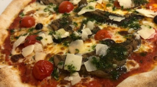 Pizzeria Football club - Une pizza