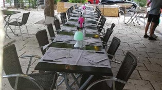chez Math -  la terrasse