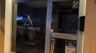 Arôme Antique - La façade