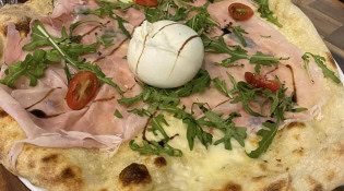 Arôme Antique - Une pizza