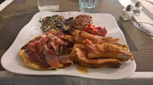 Les Amouriers - Un plat